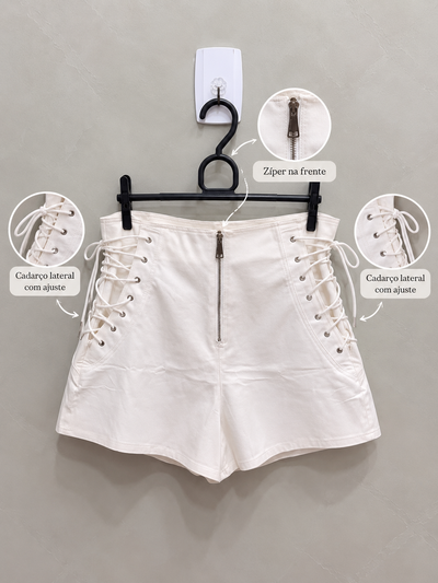 Short couro